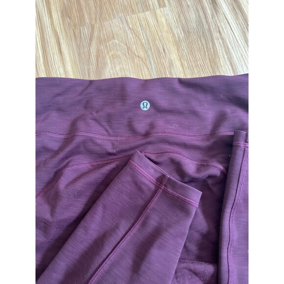 Lululemon leggings size 6 - Picture 2 of 3